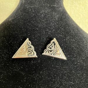 Western collar clips